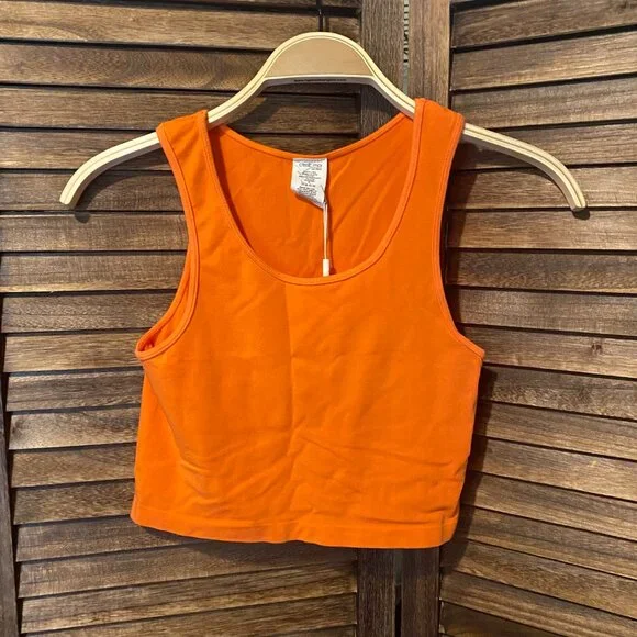 C'est Moi Crop Tank Top Papaya - Picture 1 of 3